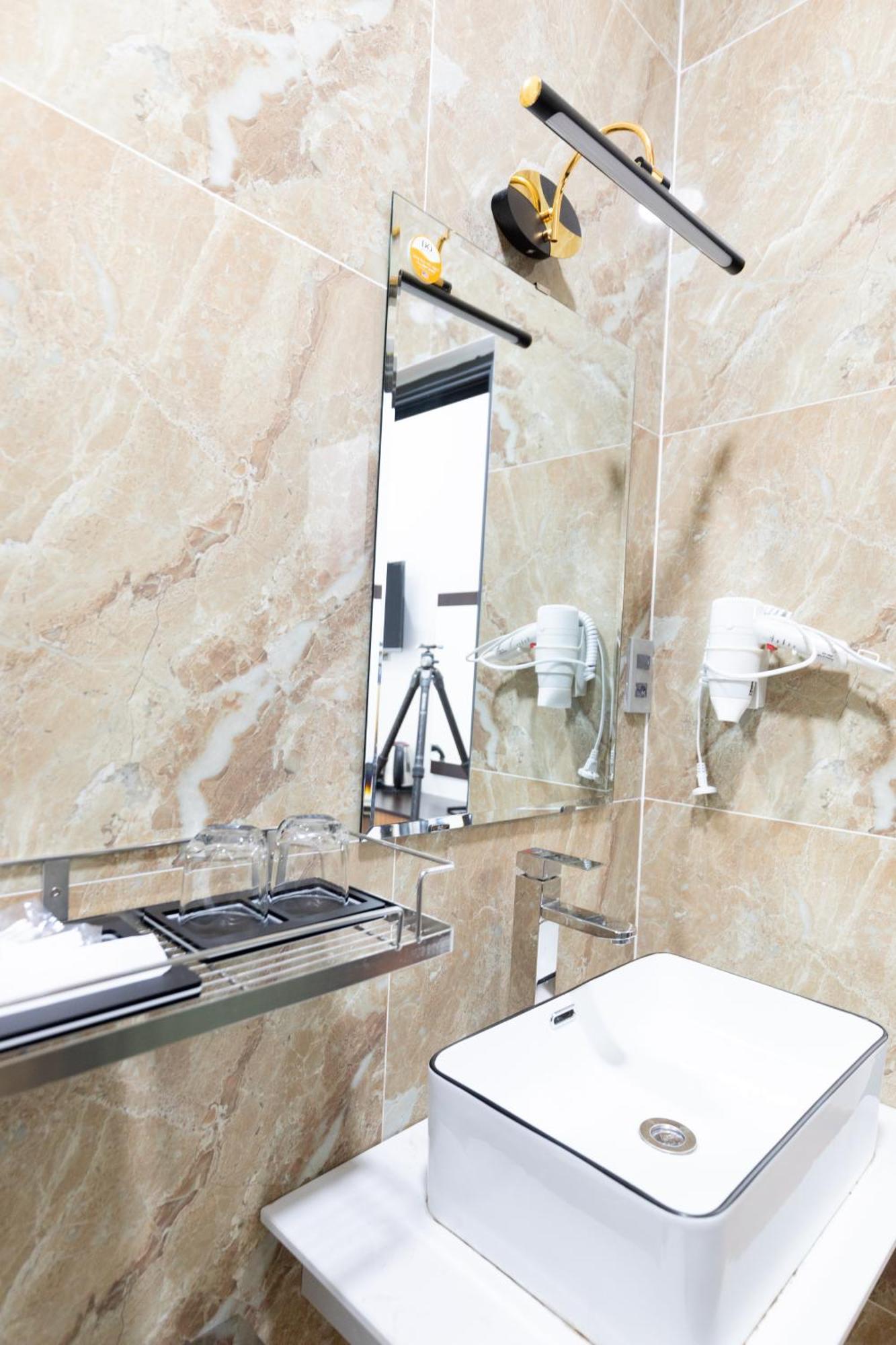 Ttr Midtown View Hotel Да Лат Екстериор снимка